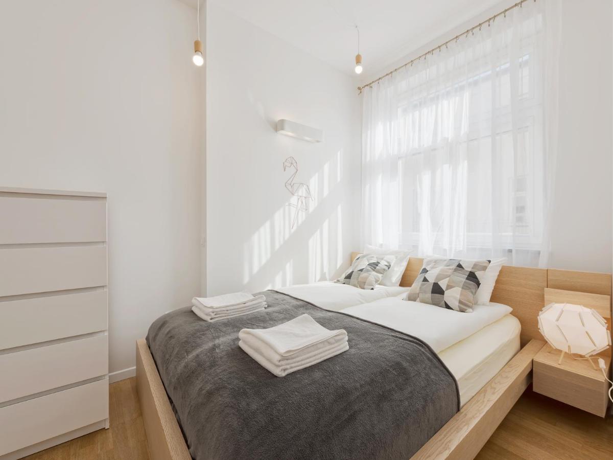 Centre Apartments-Old Town Krakow Ngoại thất bức ảnh